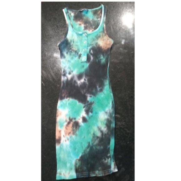 SHEIN Dresses & Skirts - SHEIN Dress